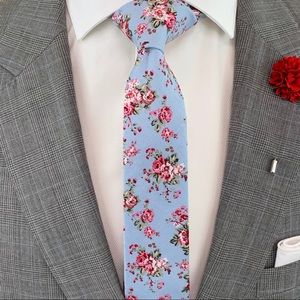 Men’s Light Blue Country Floral Slim Necktie